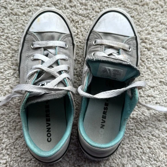 Converse Gray Kids Sneakers with Unicorn Design - Picture 6 of 9